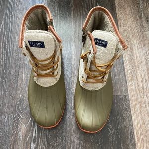 Sperry boots
